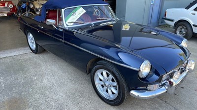 Lot 4 - 1976 MG B ROADSTER CONVERTIBLE