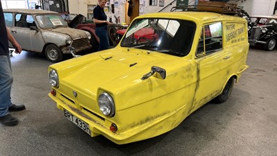 Lot 14 - 1970 RELIANT REGAL (ONLY FOOLS AND HORSES REPLICA)