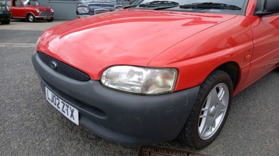 Lot 638 - 2002 FORD ESCORT 55 D VAN