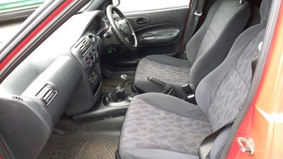 Lot 638 - 2002 FORD ESCORT 55 D VAN