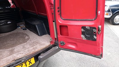 Lot 638 - 2002 FORD ESCORT 55 D VAN