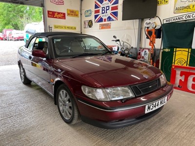 Lot 209 - 1995 SAAB 900 SE TURBO