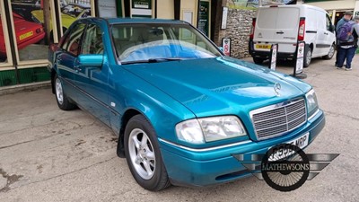 Lot 250 - 1997 MERCEDES C200 ELEGANCE