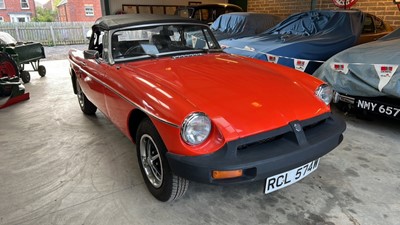 Lot 324 - 1981 MG B ROADSTER