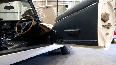 Lot 548 - 1973 JAGUAR E TYPE V12 COUPE