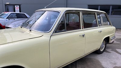 Lot 545 - 1967 TRIUMPH 2000