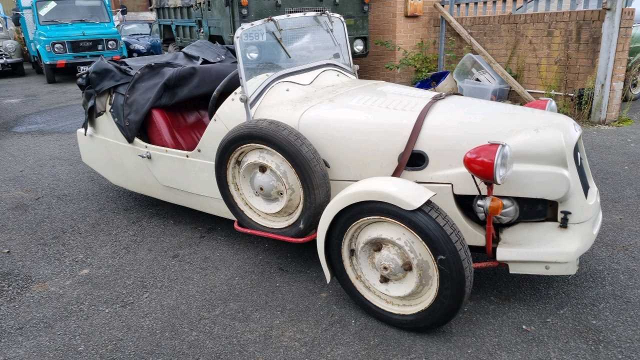 Lot 590 - 1983 LOMAX