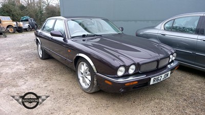 Lot 147 - 1998 JAGUAR XJ8