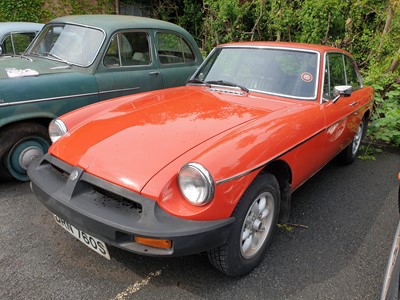 Lot 304 - 1977 MG B GT