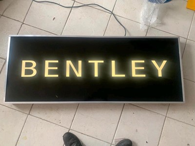 Lot 9 - LARGE LIGHT UP BENTLEY SIGN