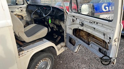 Lot 14 - 1974 VOLKSWAGEN CAMPER T2