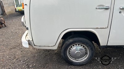 Lot 14 - 1974 VOLKSWAGEN CAMPER T2