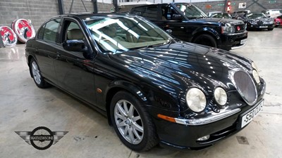 Lot 112 - 2002 JAGUAR S-TYPE V8 AUTO