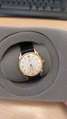 Lot 27 - GENTS ROLEX  9K GOLD WATCH