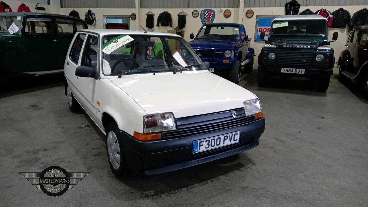 Lot 6 - 1988 RENAULT 5 CAMPUS