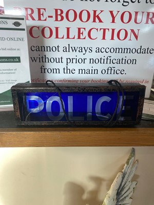 Lot 680 - POLICE LIGHT