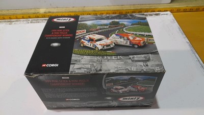 Lot 49 - DIARAMA 3 MODEL MINI SET
