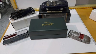 Lot 117 - 5 X MODELS JAGUAR ETC
