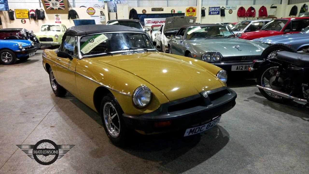Lot 20 - 1976 MG B