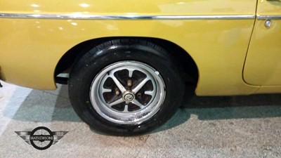 Lot 20 - 1976 MG B