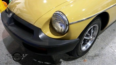 Lot 20 - 1976 MG B