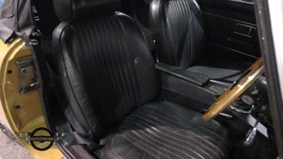 Lot 20 - 1976 MG B