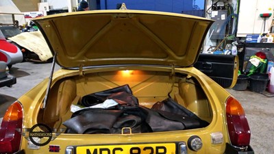 Lot 20 - 1976 MG B