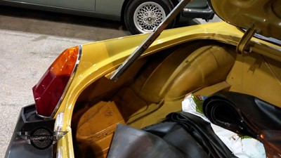 Lot 20 - 1976 MG B