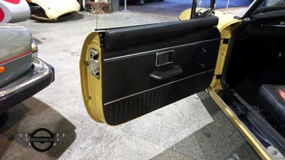 Lot 20 - 1976 MG B
