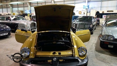 Lot 20 - 1976 MG B