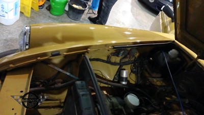 Lot 20 - 1976 MG B