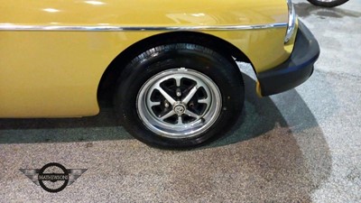 Lot 20 - 1976 MG B