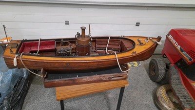 Lot 85 - LIVE STEAM BOAT