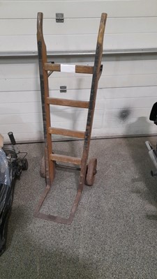 Lot 97 - SACK BARROW