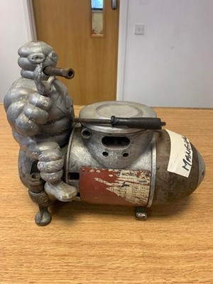 Lot 58 - METAL MICHELIN COMPRESSOR