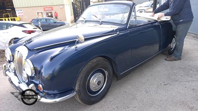Lot 44 - 1969  DAIMLER V8 250