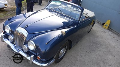 Lot 44 - 1969  DAIMLER V8 250