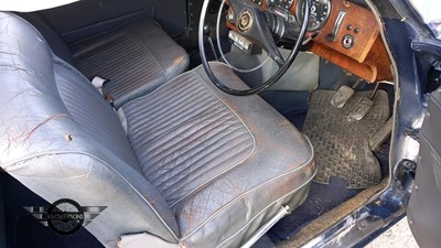 Lot 44 - 1969  DAIMLER V8 250