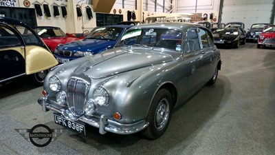 Lot 552 - 1967  DAIMLER V8 250