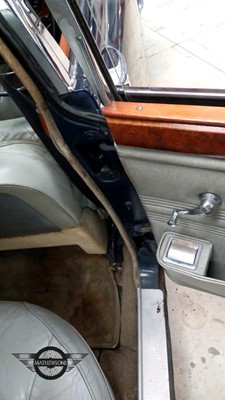 Lot 480 - 1966 JAGUAR S TYPE