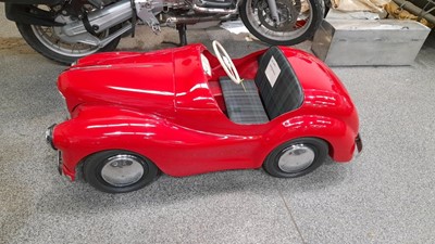 Lot 1 - AUSTIN J40 1966 CHILDS PEDAL CAR (CHASSIS NO 28925)