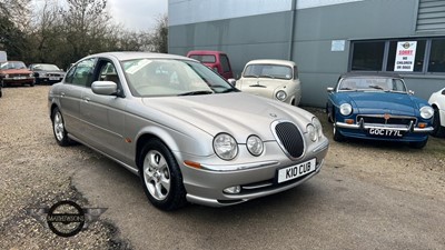 Lot 11 - 1999 JAGUAR S-TYPE V6 SE AUTO