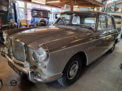 Lot 465 - 1964 VANDEN PLAS PRINCESS