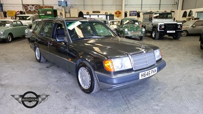 Lot 594 - 1990 MERCEDES 300 TD AUTO