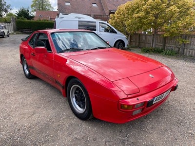 Lot 47 - 1984 PORSCHE 944