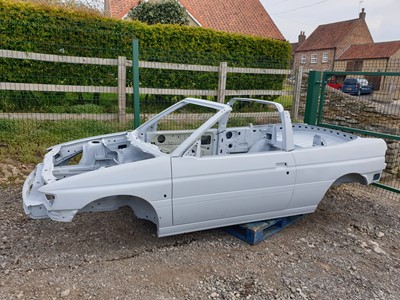 Lot 483 - FORD ESCORT CONVERTIBLE SHELL