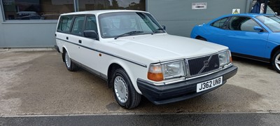 Lot 499 - 1992 VOLVO 240 SE AUTO