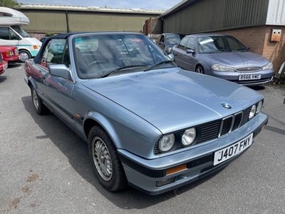 Lot 5 - 1992 BMW 320I CONVERTIBLE